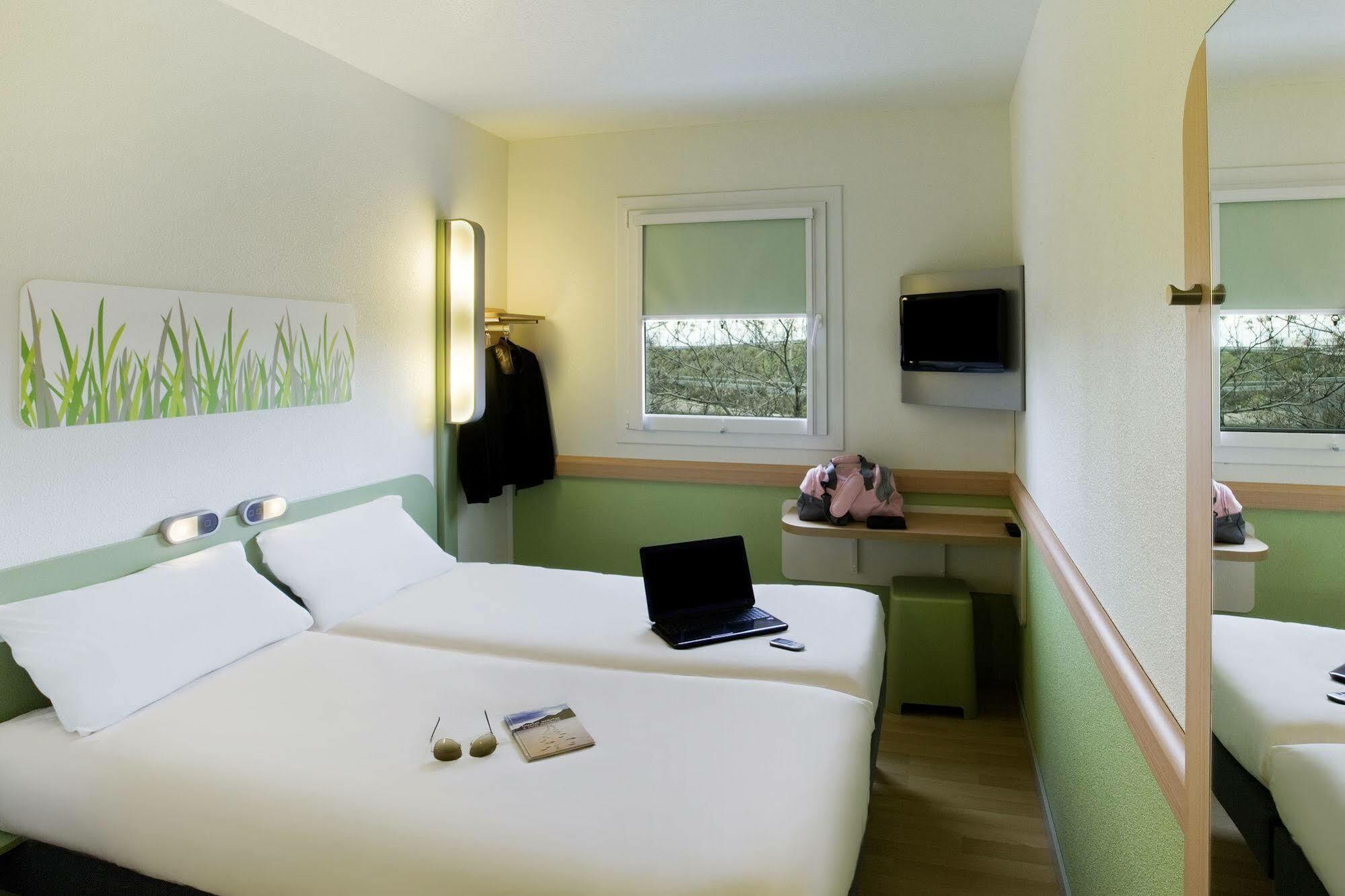ibis budget Fontainebleau Avon Exterior foto